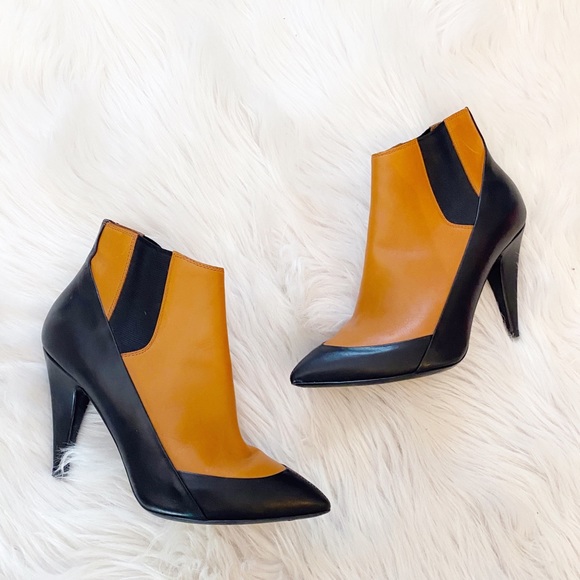 Balenciaga Shoes - SOLD BALENCIAGA Two Tone leather heeled ankle boots 38